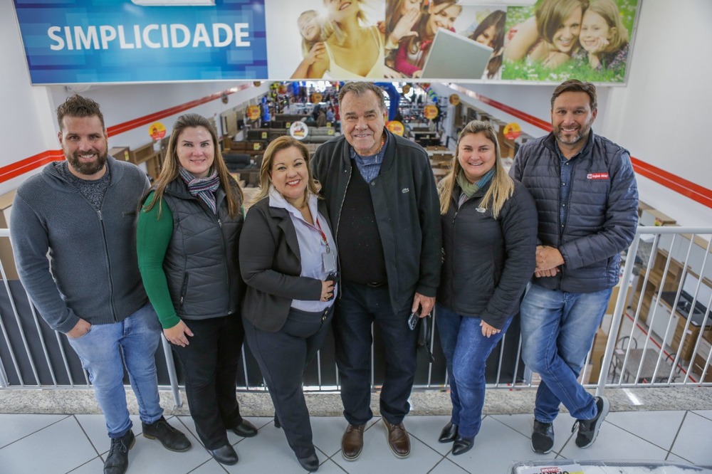 Foto 5 / MM investe em reestruturação de loja e reinaugura filial de Jaguariaíva
